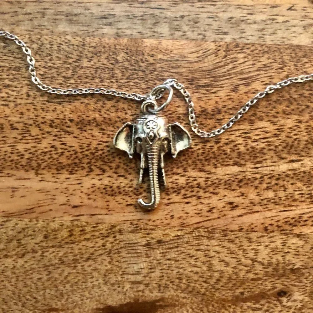 Silver Elephant Charm Pendant Necklace (Silver & Stainless Steel)